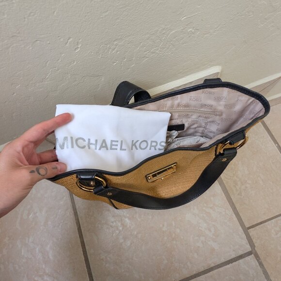 ✨ Chic Michael Kors Straw & Black Faux Leather Tote Bag ✨ - Picture 4 of 7